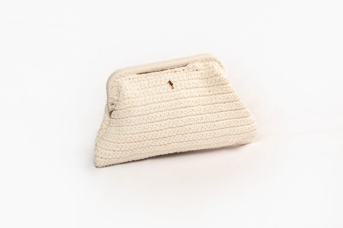 LILY WHITE CLUTCH