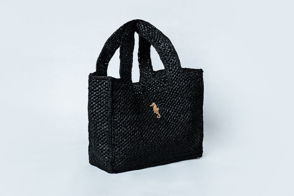 Love tote black