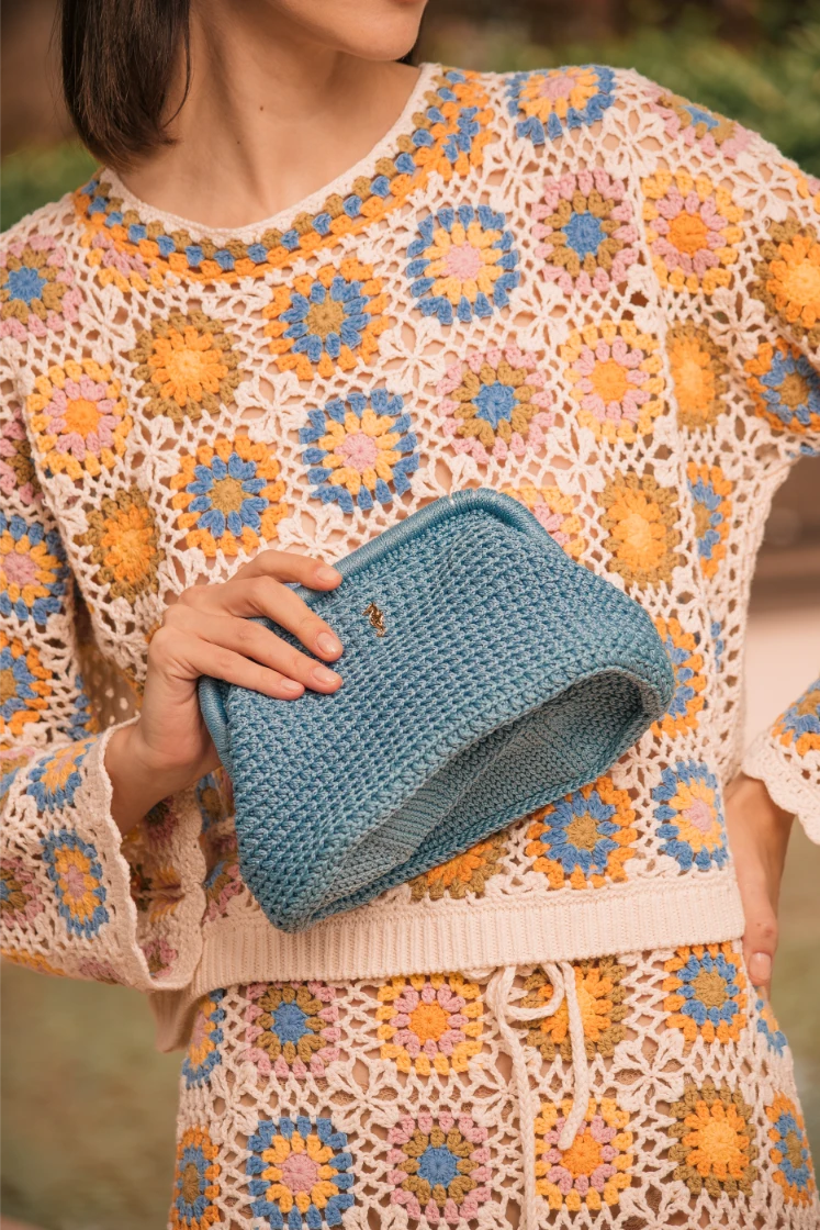 COOL BLUE CLUTCH