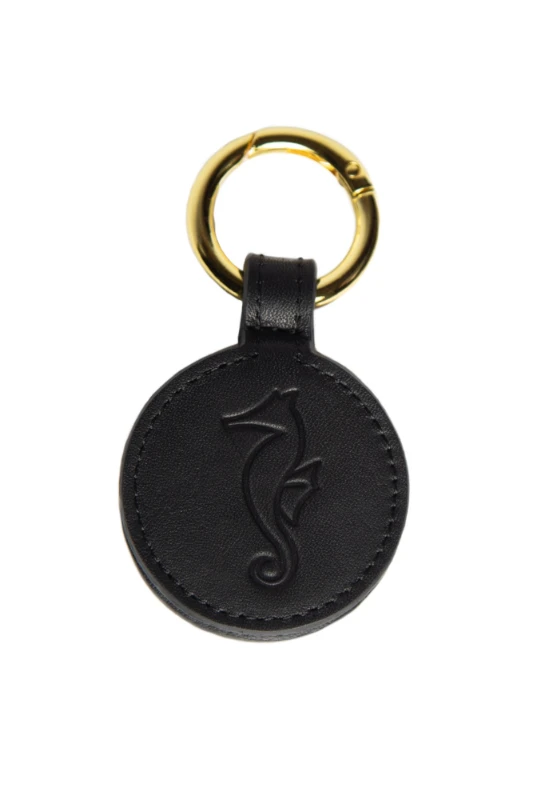 Black hat clip